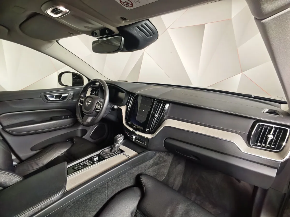 Volvo XC60 2.0 T5 AT AWD (249 л.с.) Inscription Коричневый в АВИЛОН. Слайд №13