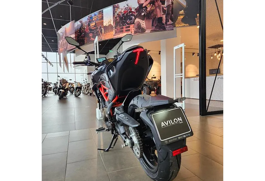 QJMOTOR SRK 400 400 см³ (41 л.с.) (41) 400 Черный в АВИЛОН. Слайд №6