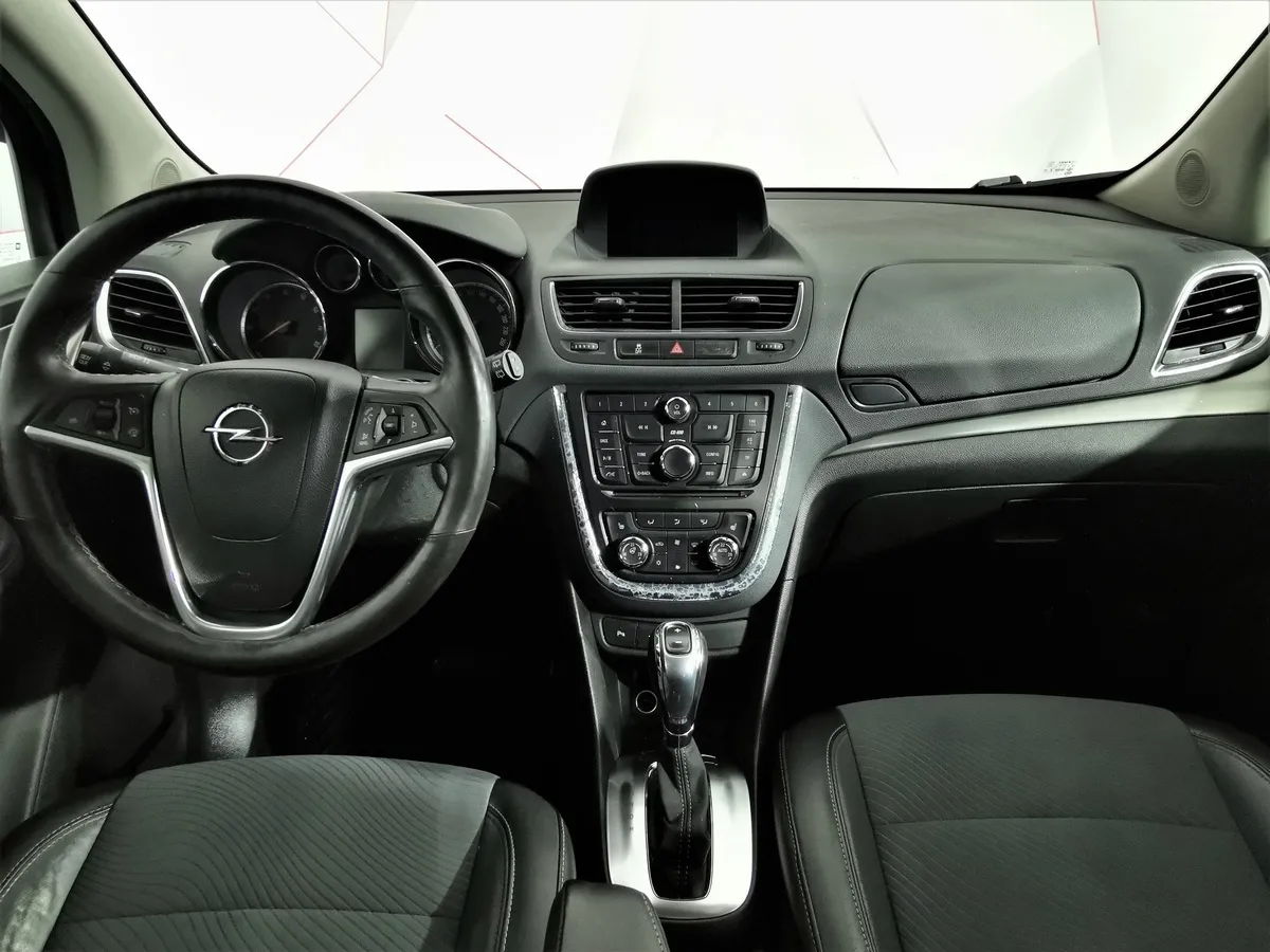 Opel Mokka 1.8 AT AWD (140 л.с.) Cosmo Белый в АВИЛОН. Слайд №13