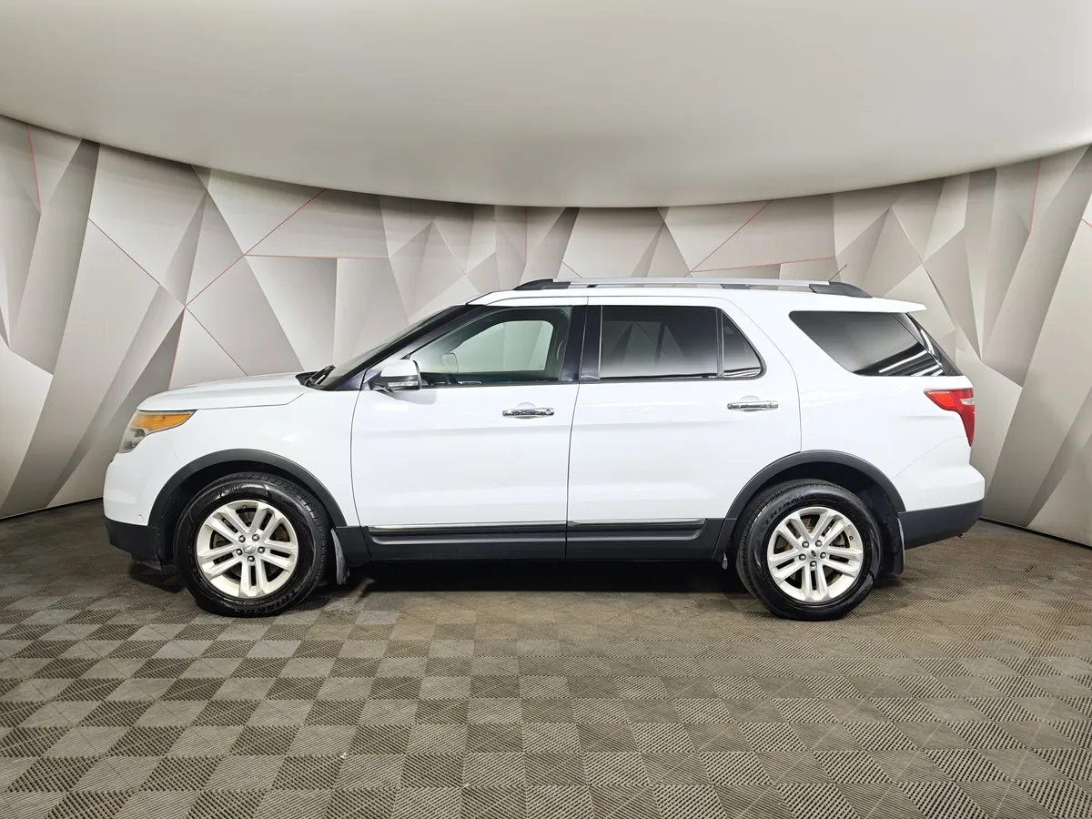 Ford Explorer 3.5 SelectShift 4WD (294 л.с.) Белый в АВИЛОН. Слайд №5