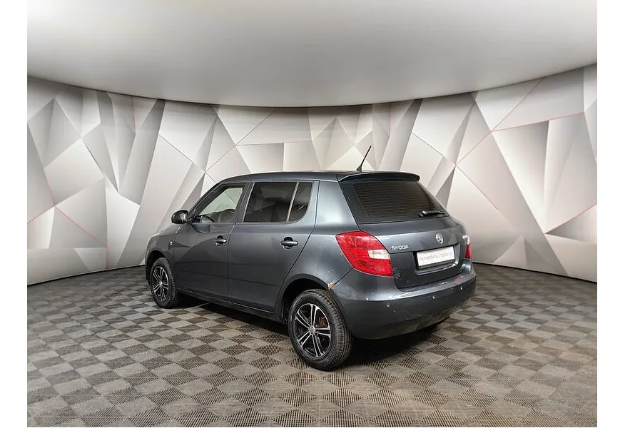 Skoda Fabia 1.2 MT (70 л.с.) Серый в АВИЛОН. Слайд №4