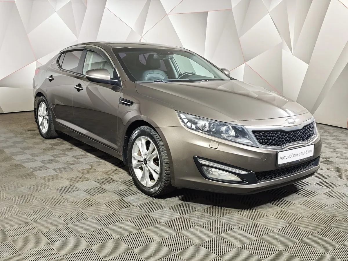 Kia Optima 2.0 AT (150 л.с.) Comfort Коричневый в АВИЛОН. Слайд №3