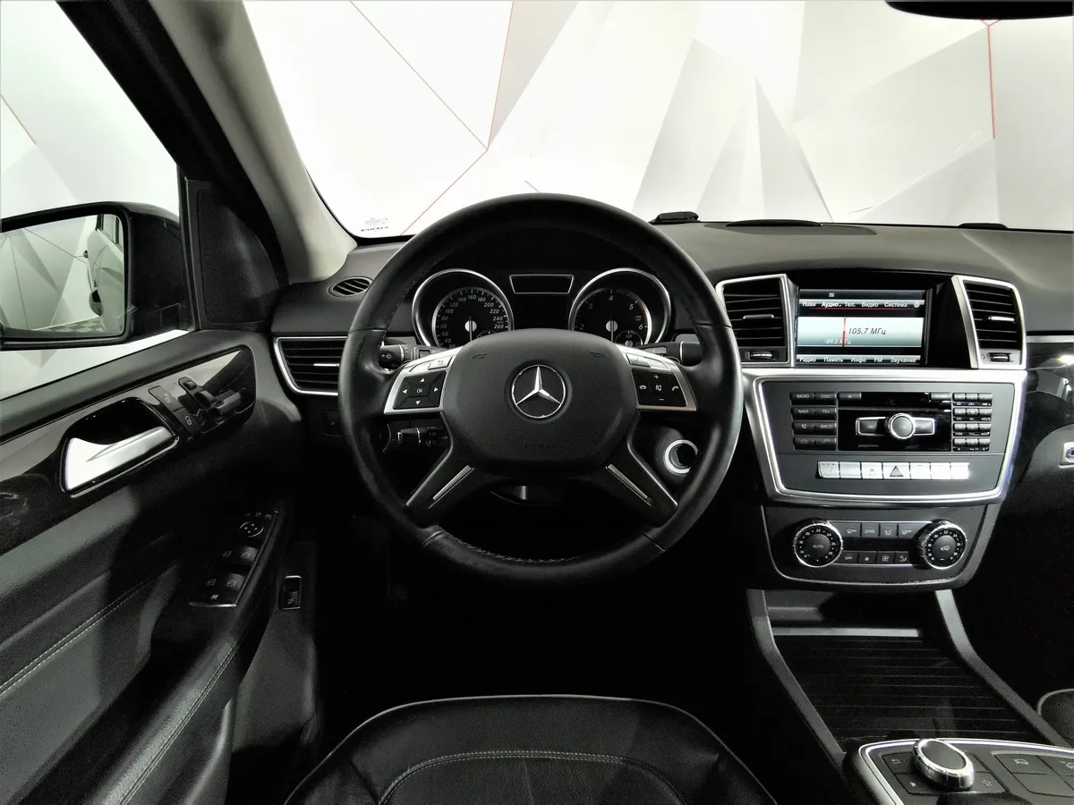 Mercedes-Benz M-Класс ML 350 BlueTEC 7G-Tronic Plus 4Matic (249 л.с.) Черный в АВИЛОН. Слайд №19