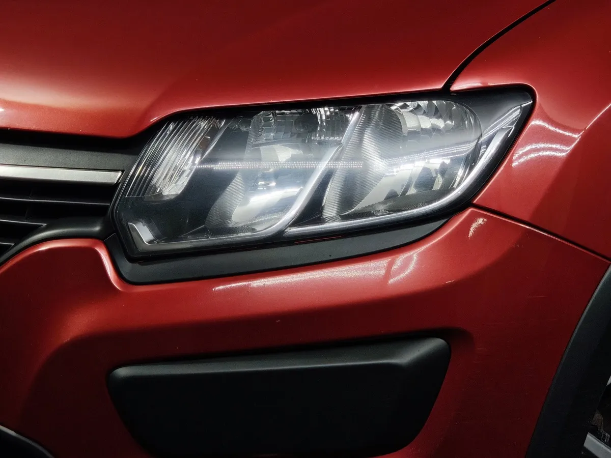 Renault Sandero 1.6 AT (102 л.с.) Drive Красный в АВИЛОН. Слайд №10
