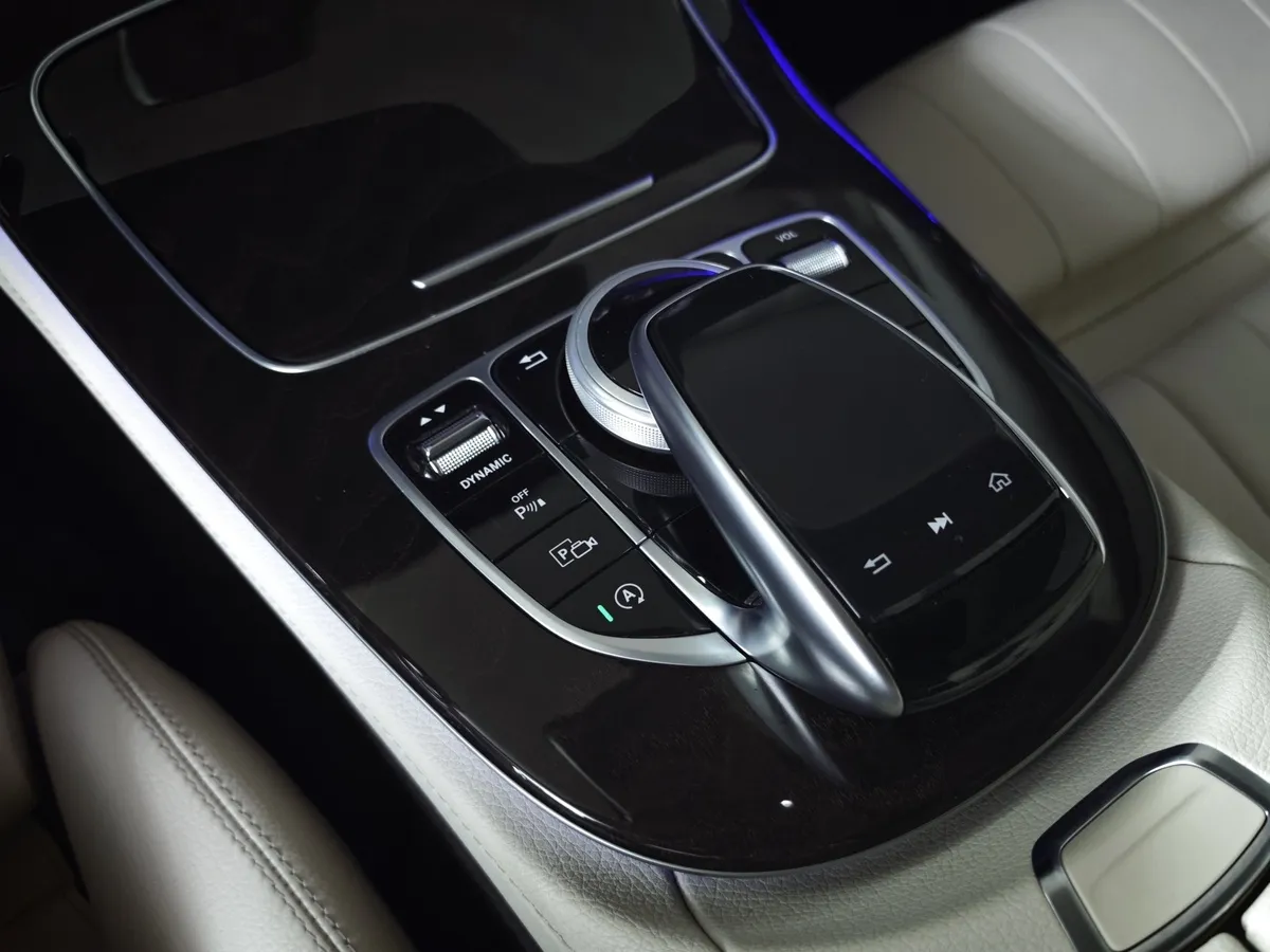 Mercedes-Benz E-Класс E 200 4MATIC G-TRONIC (184 л.с.) Красный в АВИЛОН. Слайд №21