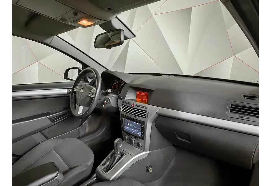 Opel Astra 1.8 AT (140 л.с.) base Серебристый в АВИЛОН. Слайд №11