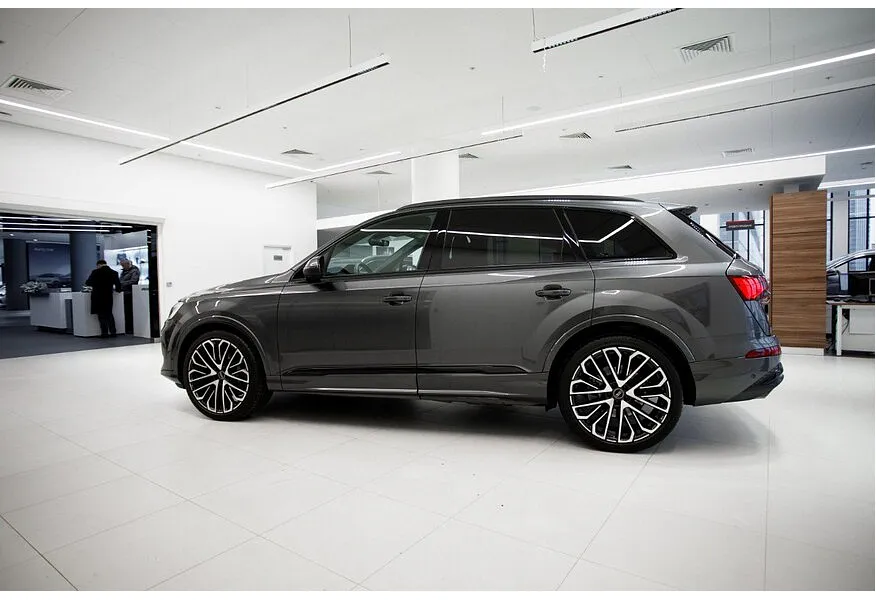 Audi Q7 55 3.0 TFSI tiptronic quattro (340 л.с.) Серый в АВИЛОН. Слайд №3