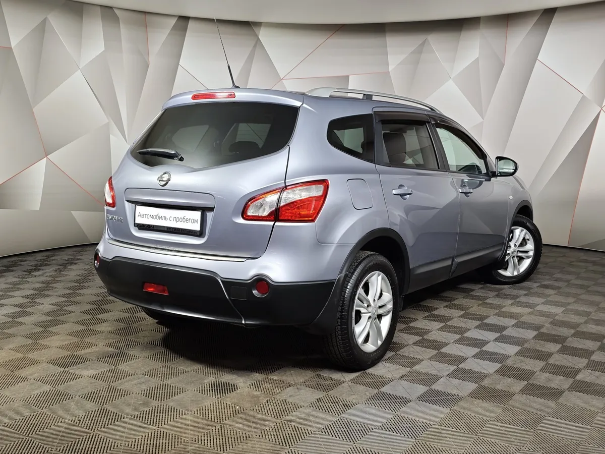 Nissan Qashqai + 2 2.0 CVT AWD (141 л.с.) Серый в АВИЛОН. Слайд №2