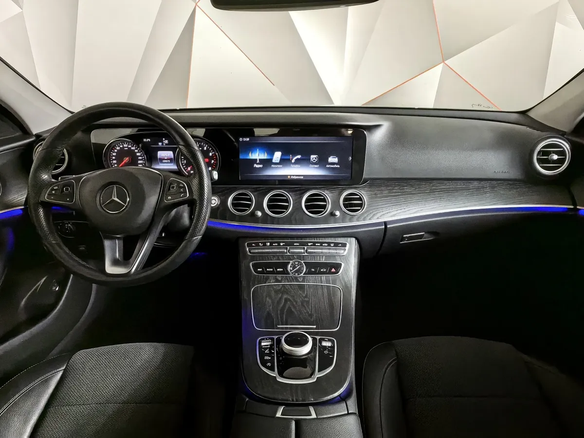 Mercedes-Benz E-Класс E 200 9G-TRONIC (197 л.с.) Синий в АВИЛОН. Слайд №13