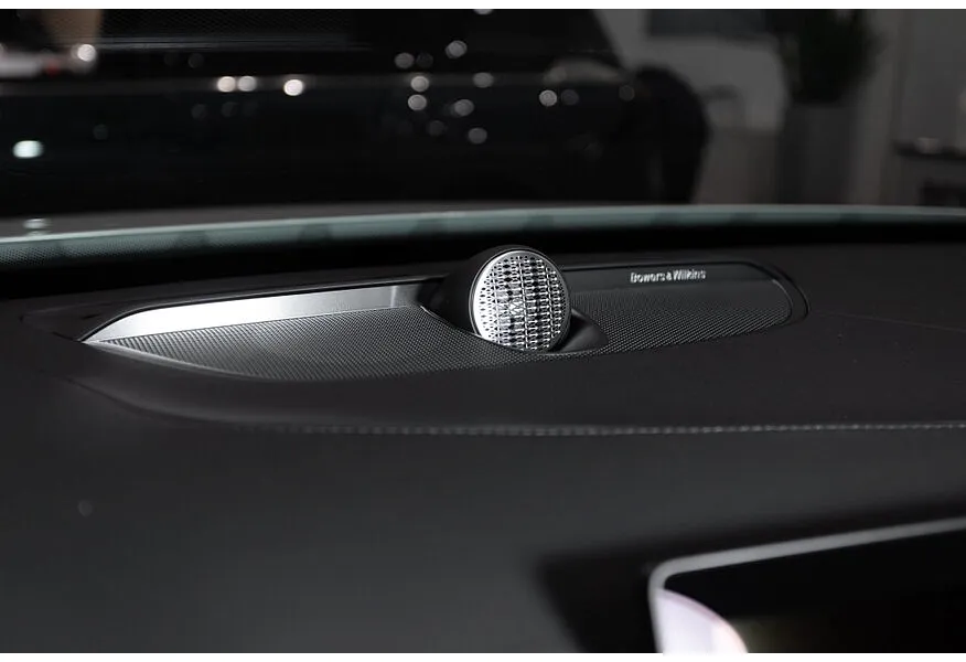 Volvo XC90 2.0 B6 mild hybrid AT AWD (7 мест) (300 л.с.) Ultra Bright Белый в АВИЛОН. Слайд №14