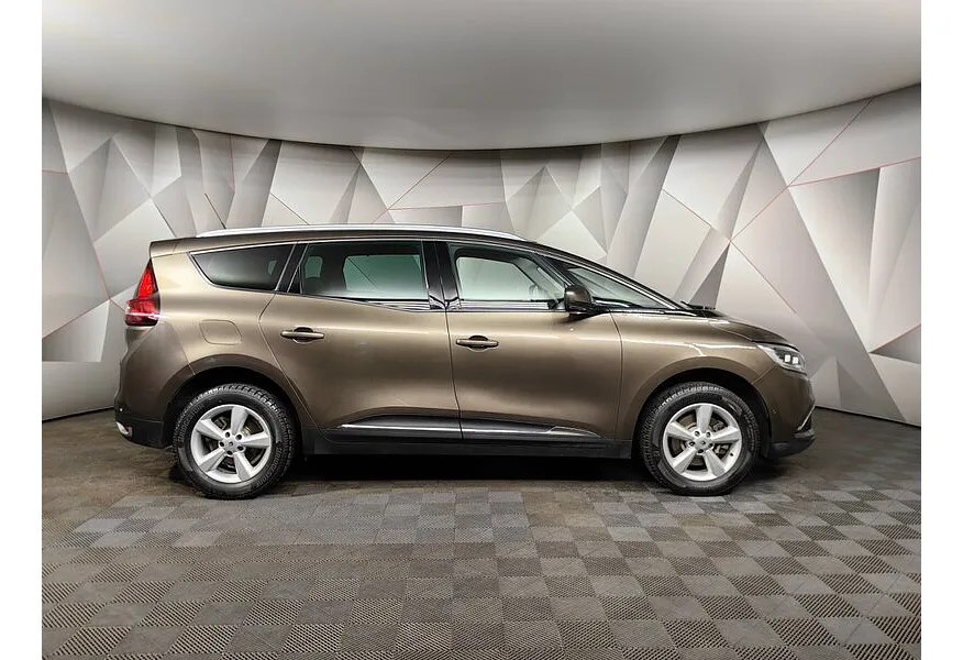 Renault Scenic 1.6 dCi AMT (160 л.с.) Коричневый в АВИЛОН. Слайд №6