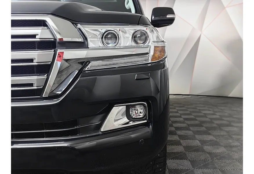 Toyota Land Cruiser 4.5 TD AT (249 л.с.) Черный в АВИЛОН. Слайд №10