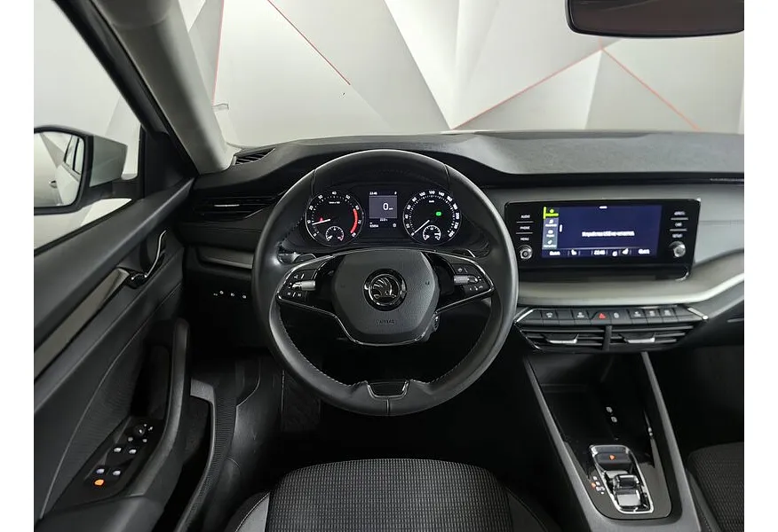 Skoda Octavia 1.6 AT FWD (110 л.с.) Style Plus Белый в АВИЛОН. Слайд №20