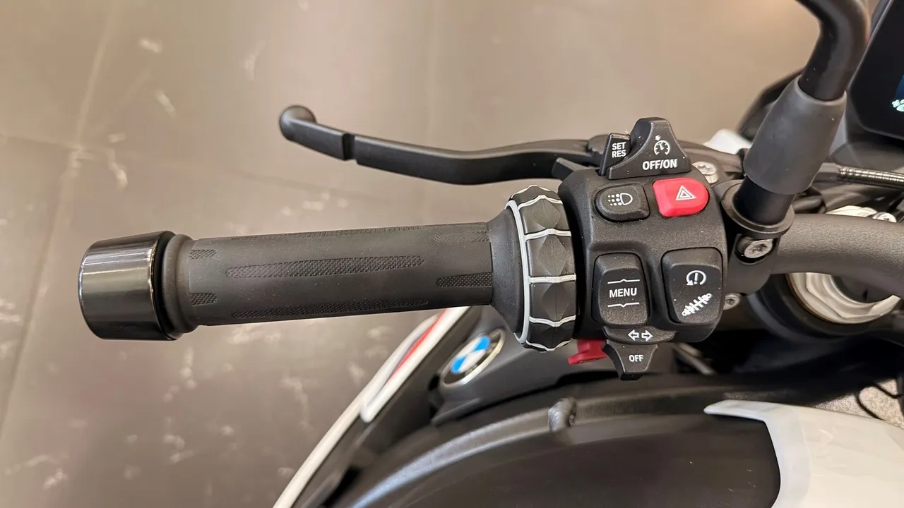 BMW Motorrad S 1000 R S 1000 R 999 см³ (160) 999 Белый в АВИЛОН. Слайд №8
