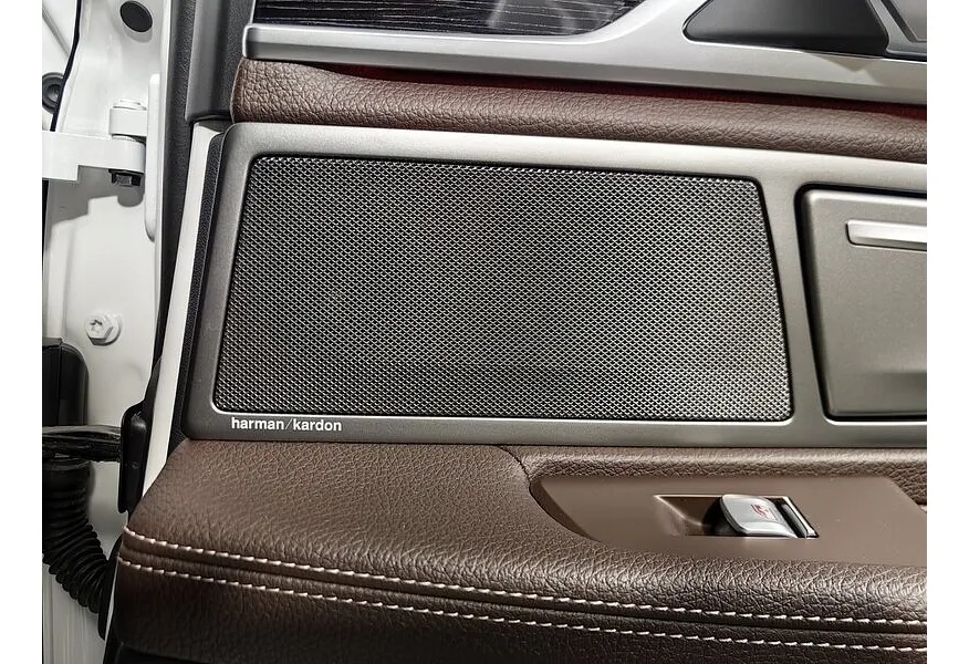 BMW 7 серия 730i Steptronic (249 л.с.) Base Локальная сборка Белый в АВИЛОН. Слайд №20