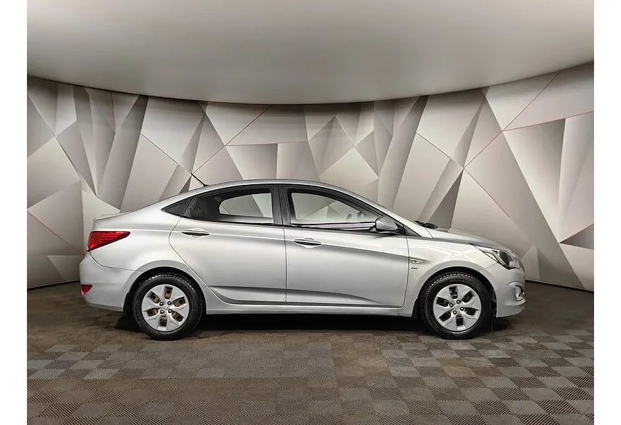 Hyundai Solaris 1.6 AT (123 л.с.) Comfort Серебристый в АВИЛОН. Слайд №6