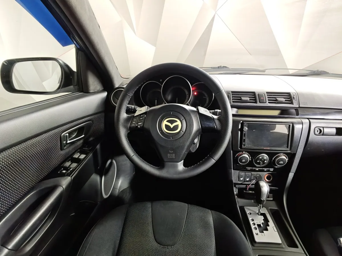 Mazda 3 2.0 AT (150 л.с.) Синий в АВИЛОН. Слайд №18