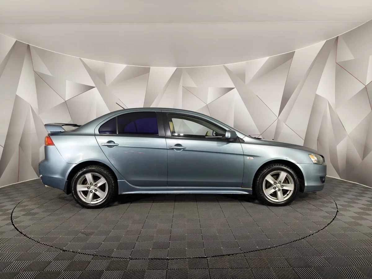 Mitsubishi Lancer 2.0 CVT 4WD (150 л.с.) Серый в АВИЛОН. Слайд №6