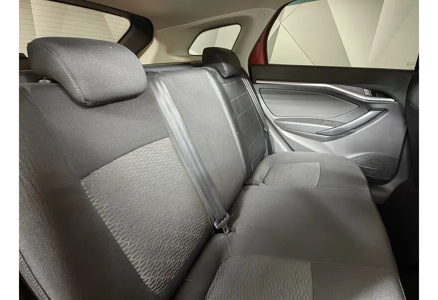 ВАЗ (Lada) Vesta 1.6 CVT (113 л.с.) Красный в АВИЛОН. Слайд №16