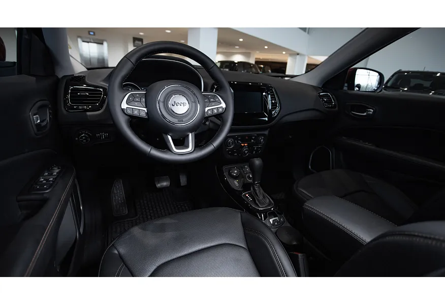 АВИЛОН - Jeep Compass 2.4 4x4 AT (150 л.с.) Limited Черный - slide 8