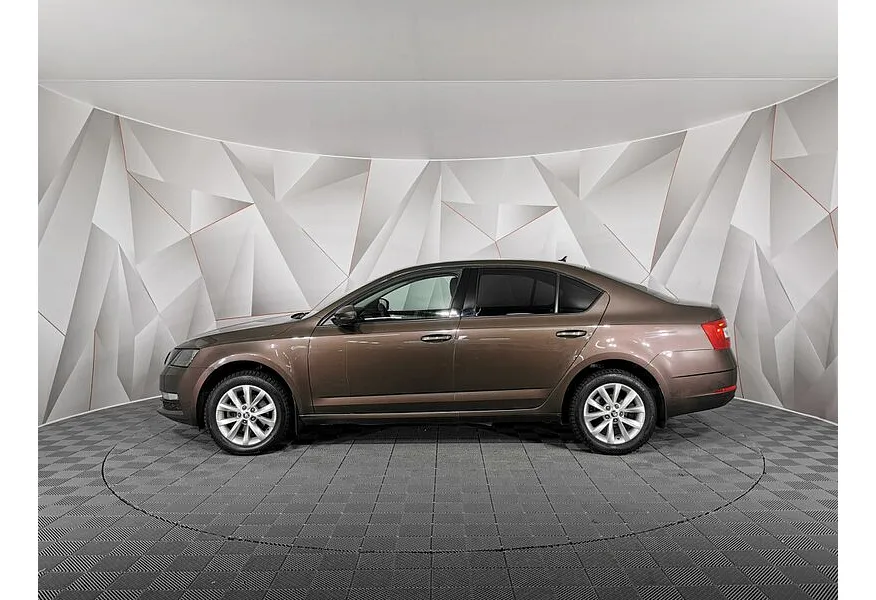 Skoda Octavia 1.6 AT (110 л.с.) Коричневый в АВИЛОН. Слайд №5
