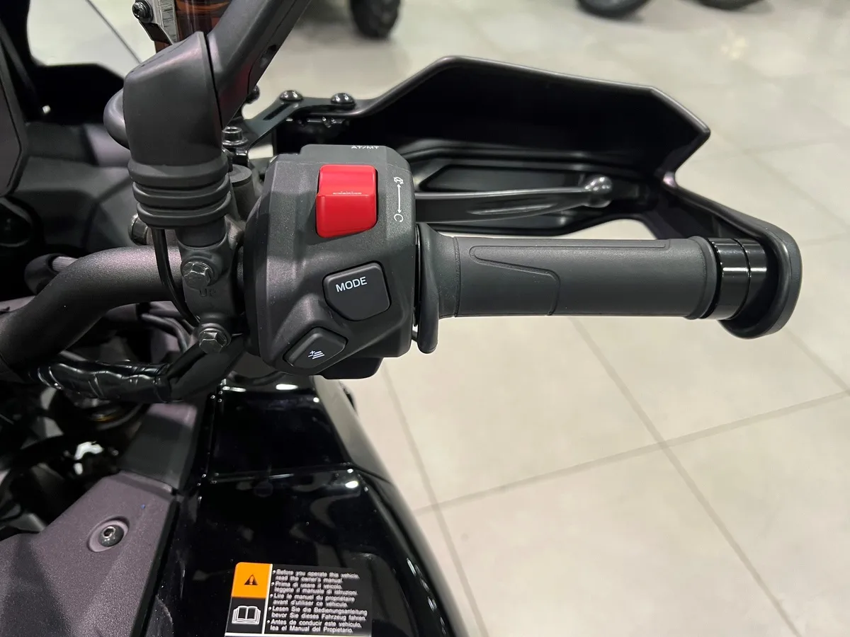 Yamaha Tracer 9 890 см³ (119 л.с.) (119) 890 Синий в АВИЛОН. Слайд №10