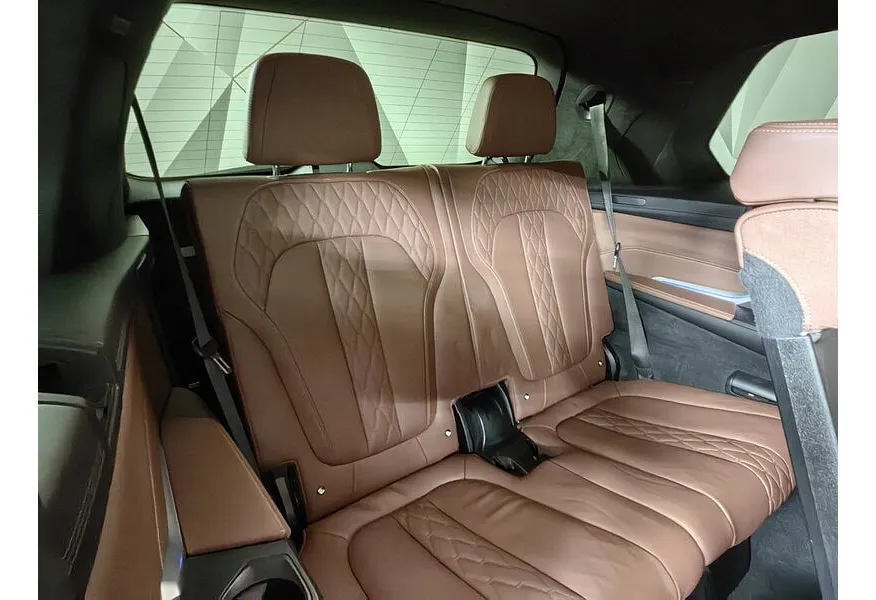 BMW X7 xDrive40d Steptronic (340 л.с.) M Sport Pro Черный в АВИЛОН. Слайд №20