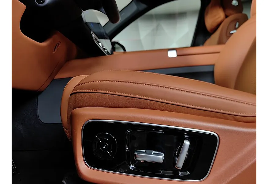 Li Auto L7 1.5 AT 4WD (449 л.с.) Max Черный в АВИЛОН. Слайд №23