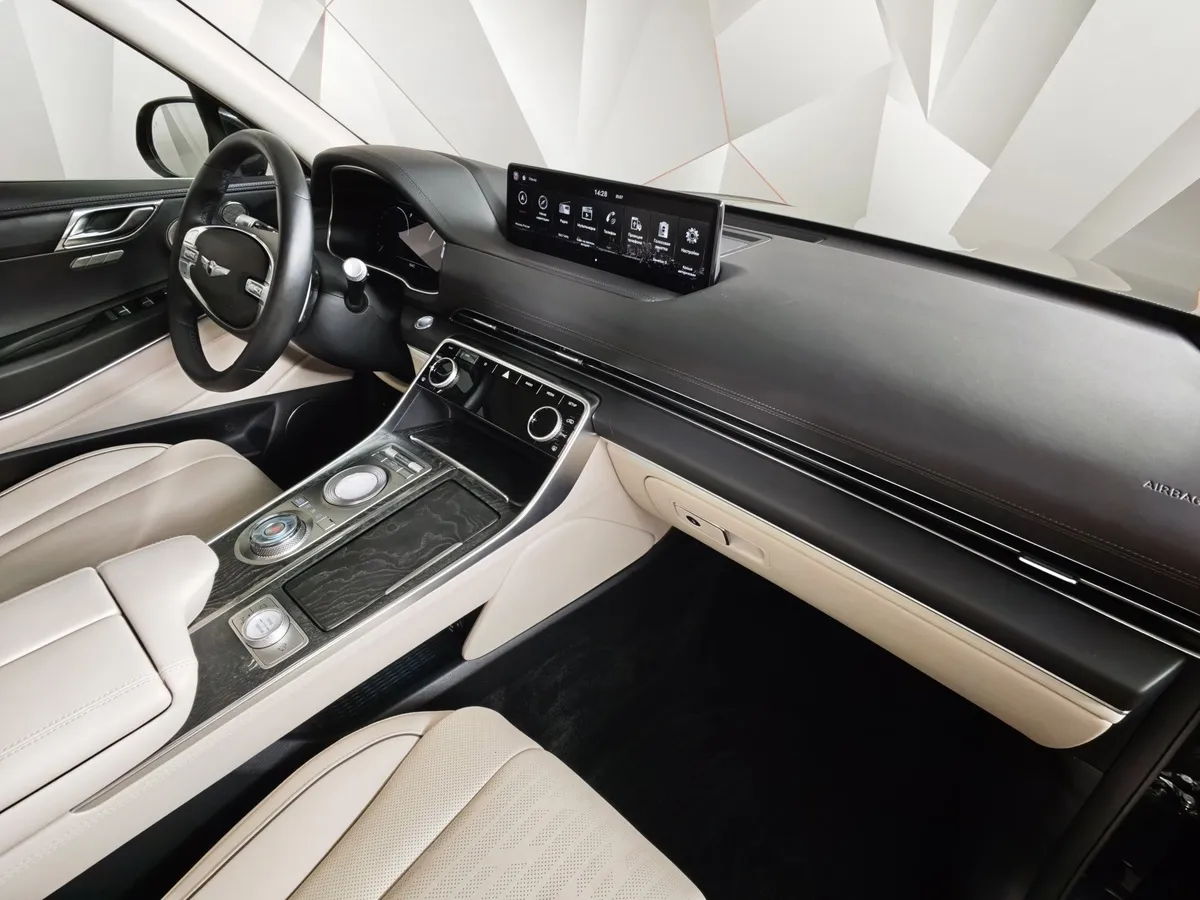 Genesis GV80 2.5 T-GDI 8AT 4WD (249 л.с.) Luxury Черный в АВИЛОН. Слайд №13
