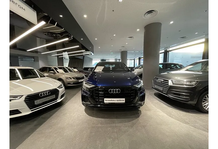 Audi Q8 45 TDI Tiptronic quattro (249 л.с.) Синий в АВИЛОН. Слайд №24