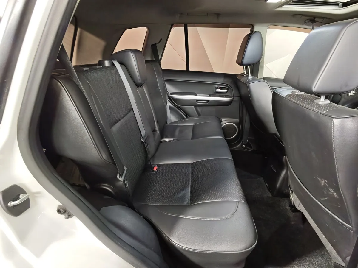 Suzuki Grand Vitara 2.4 AT AWD (169 л.с.) JLX-A Белый в АВИЛОН. Слайд №13