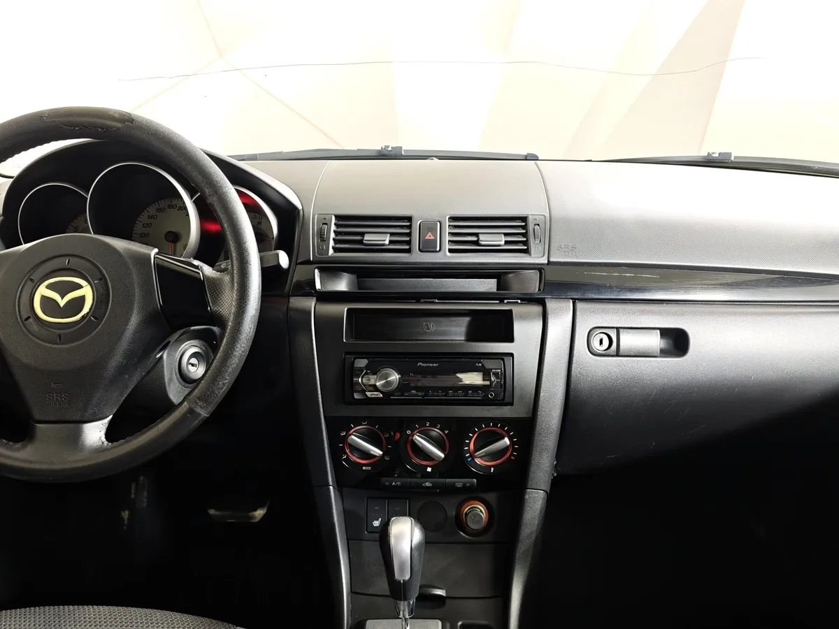 Mazda 3 1.6 AT (105 л.с.) Черный в АВИЛОН. Слайд №13