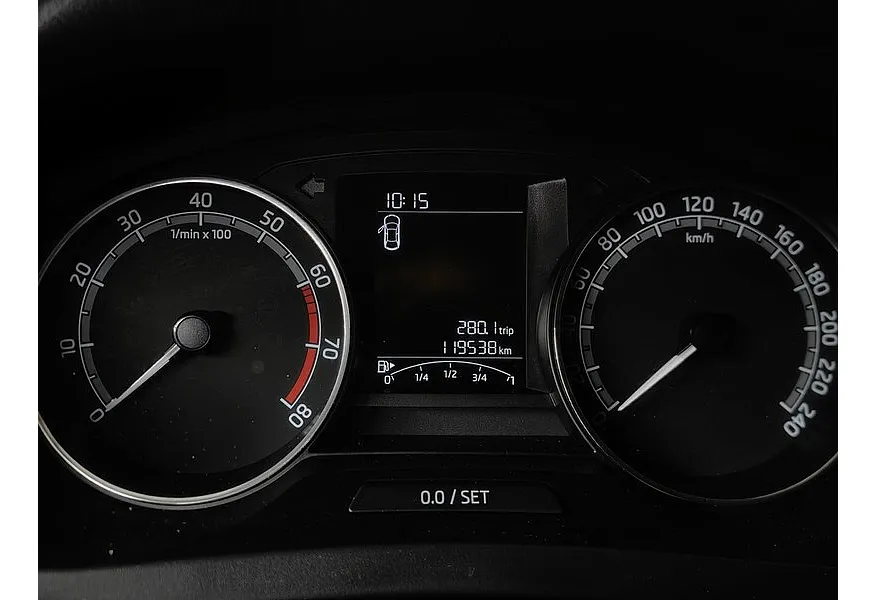 АВИЛОН - Skoda Rapid 1.6 MT (90 л.с.) Белый - slide 15