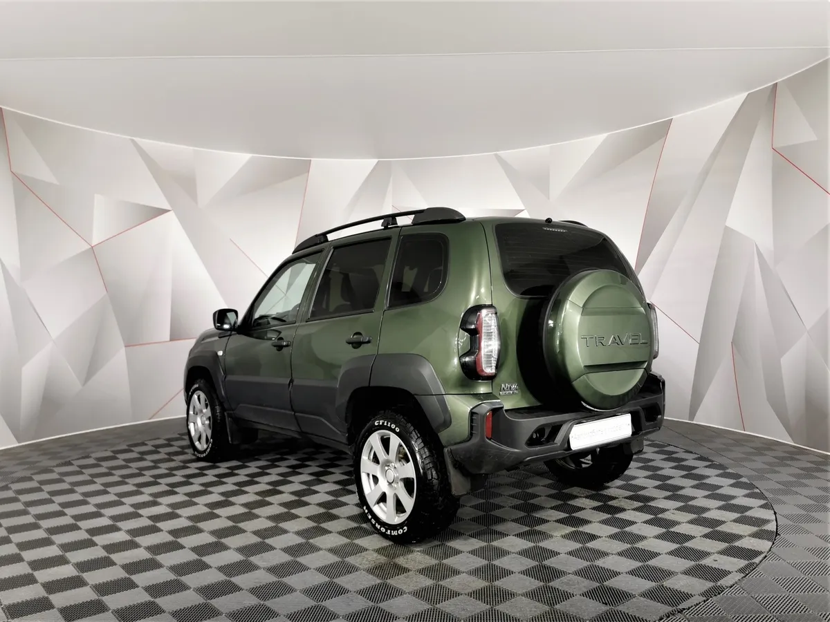 ВАЗ (Lada) Niva 1.7 MT 4WD (80 л.с.) Black Зеленый в АВИЛОН. Слайд №4