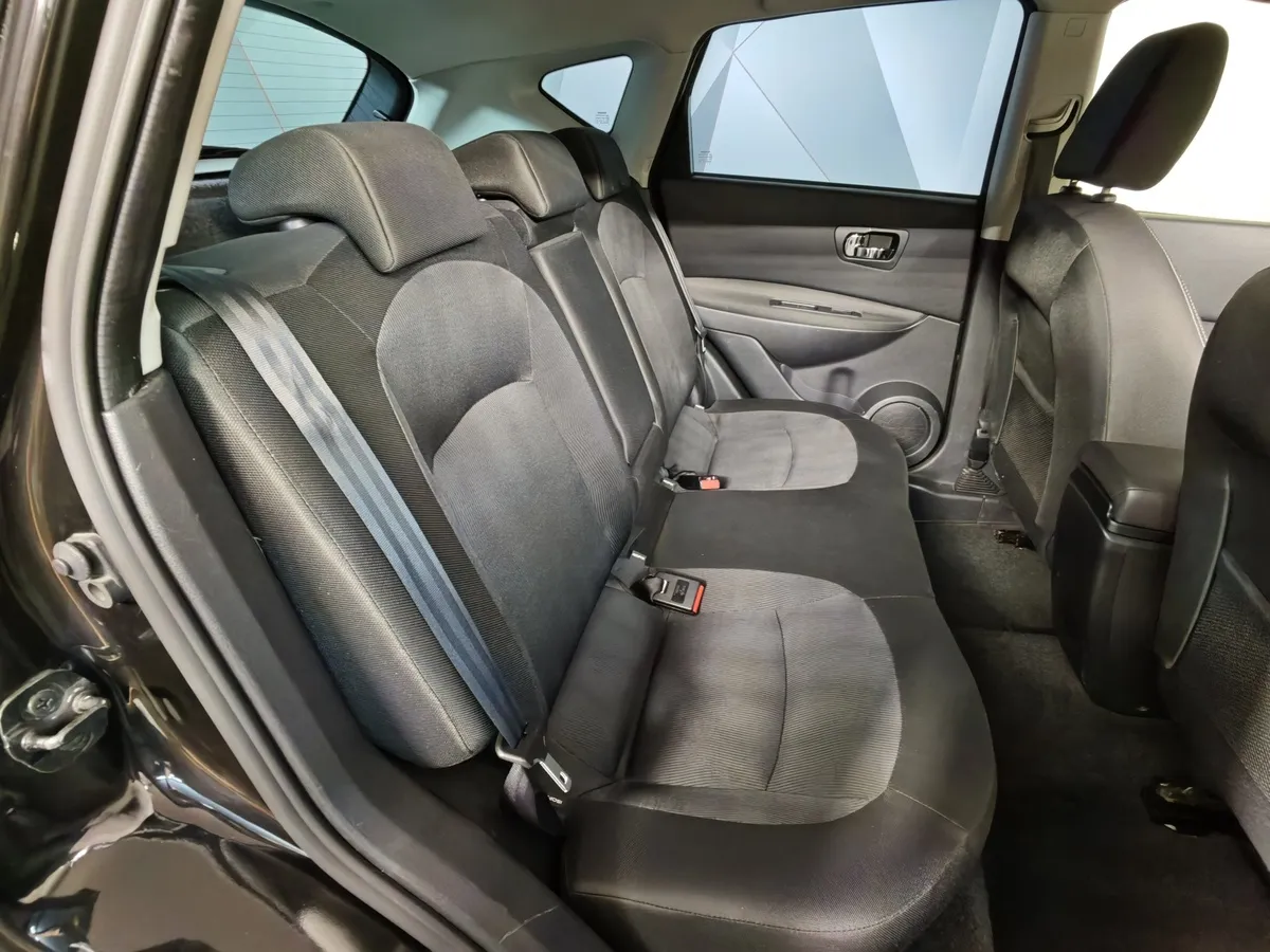 Nissan Qashqai 2.0 CVT AWD (141 л.с.) Черный в АВИЛОН. Слайд №15