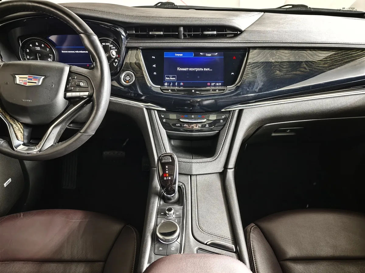 Cadillac XT6 2.0T AT AWD (200 л.с.) Premium Luxury Черный в АВИЛОН. Слайд №15