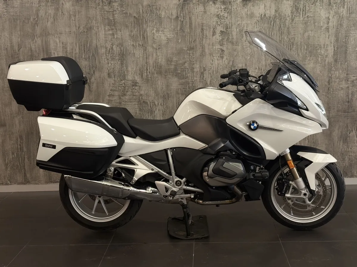 BMW Motorrad R 1250 RT R 1250 RT 1254 см³ (136) 1254 Белый в АВИЛОН. Слайд №4
