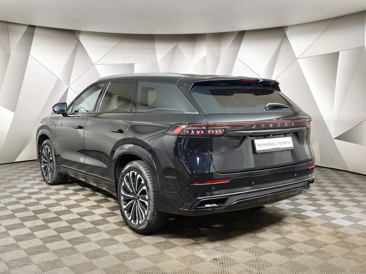 JAECOO J8 2.0 DCT 4WD (249 л.с.) Supreme Черный в АВИЛОН. Слайд №4