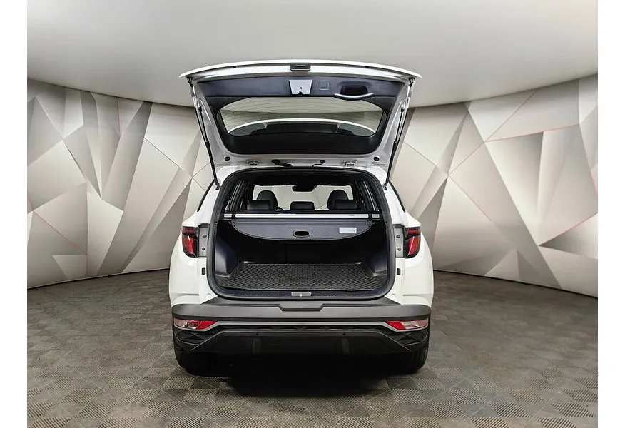 Hyundai Tucson D2.0 Smartstream 8AT 4WD (186 л.с.) Lifestyle + Smart Sense Белый в АВИЛОН. Слайд №12