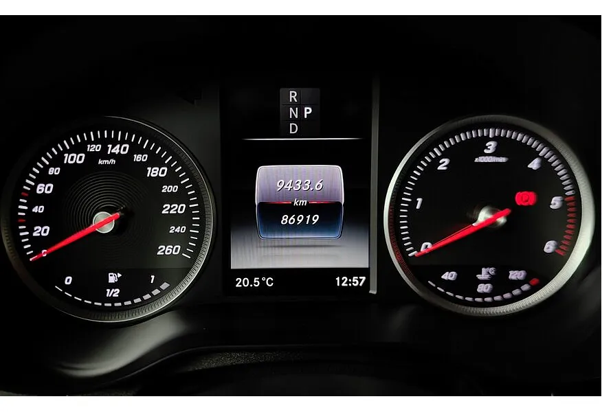 Mercedes-Benz GLC 250 d 9G-TRONIC 4MATIC (204 л.с.) Sport Черный в АВИЛОН. Слайд №18