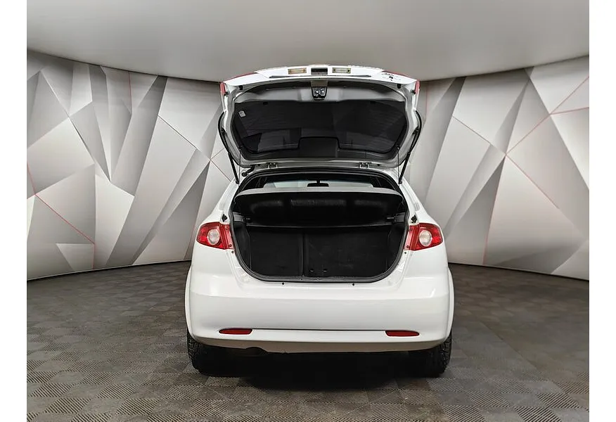 Chevrolet Lacetti 1.6 MT (109 л.с.) Белый в АВИЛОН. Слайд №10