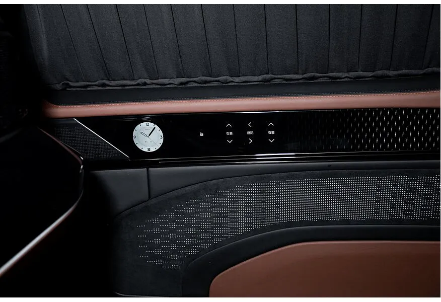 Zeekr 009 AT 4WD (190 л.с.) ME Edition VIP Черный в АВИЛОН. Слайд №11