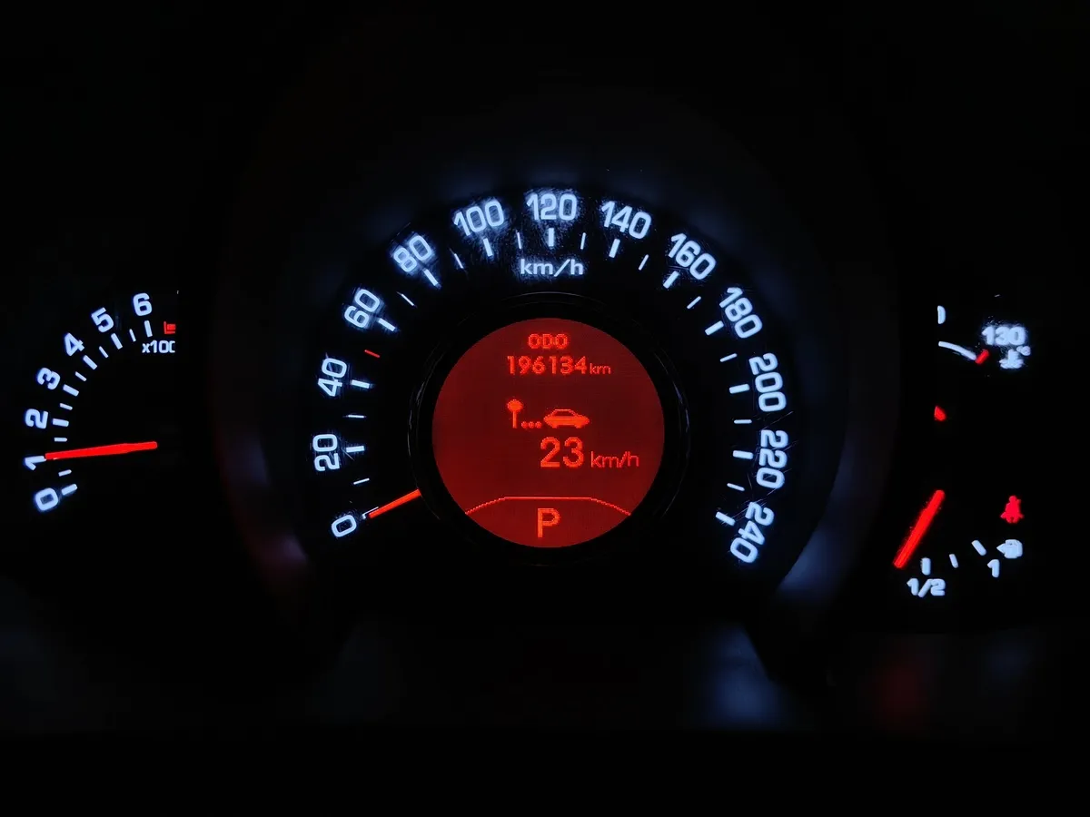 Kia Sportage 2.0 AT AWD (150 л.с.) Оранжевый в АВИЛОН. Слайд №17