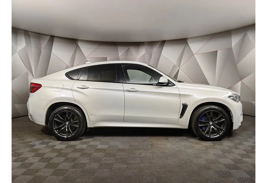 BMW X6 M 4.4 xDrive Steptronic (575 л.с.) Белый в АВИЛОН. Слайд №6