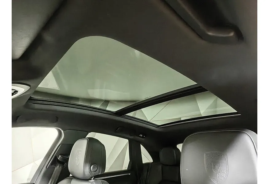 АВИЛОН - Porsche Macan 2.0 PDK AWD (252 л.с.) Красный - slide 13