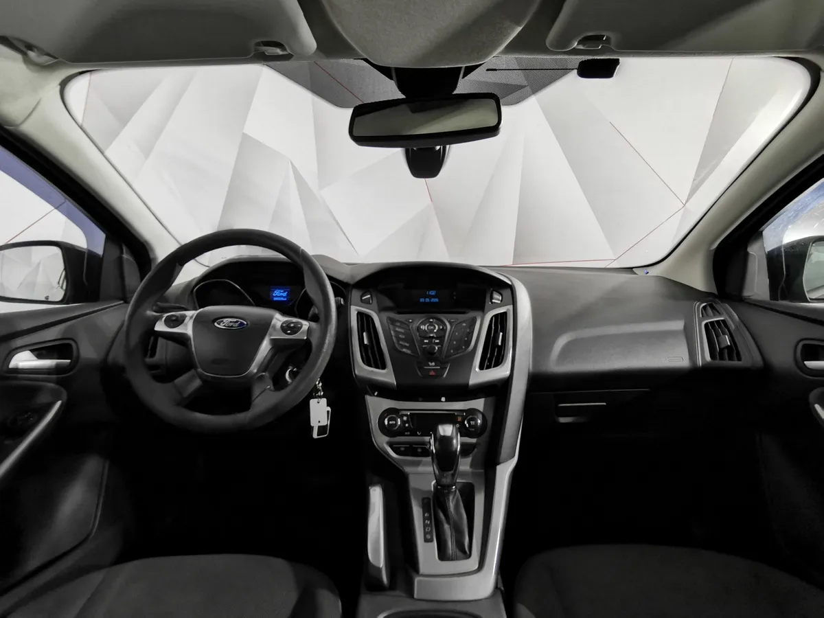 Ford Focus 1.6 PowerShift (105 л.с.) Trend Черный в АВИЛОН. Слайд №14