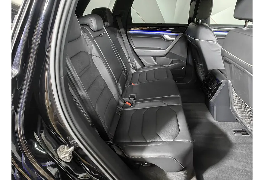 АВИЛОН - Volkswagen Touareg 2.0 TSI Tiptronic 4Motion (249 л.с.) Exclusive Черный - slide 12