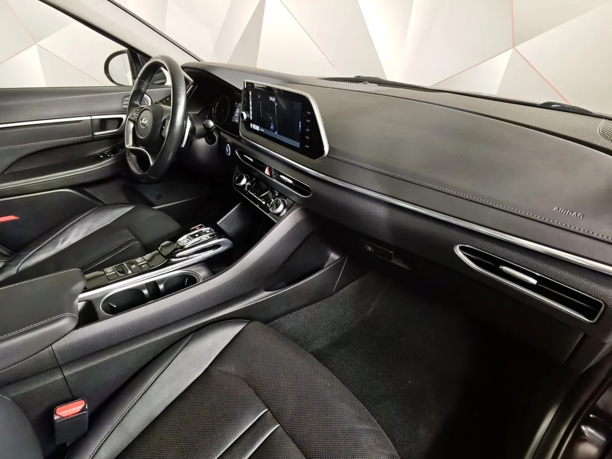 Hyundai Sonata 2.0 MPI (150 л.с.) Style Черный в АВИЛОН. Слайд №13