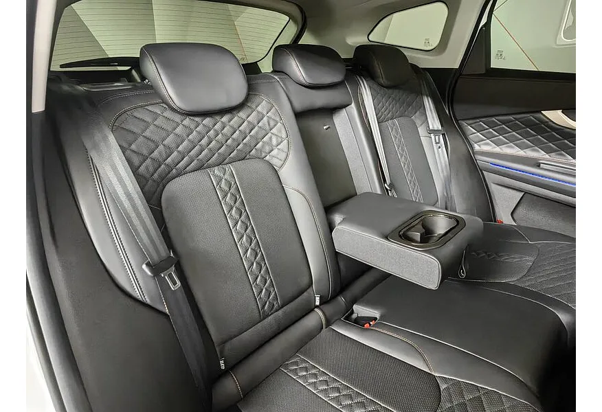 EXEED TXL 2.0 DCT7 AWD (197 л.с.) Sport Edition Белый в АВИЛОН. Слайд №16