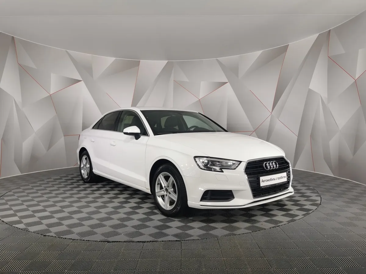 Audi A3 1.4 TFSI AT (150 л.с.) Белый в АВИЛОН. Слайд №3